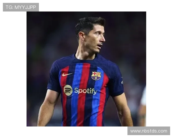 罗伯特·莱万多夫斯基：从波兰足球天才到世界顶级射手的传奇之路