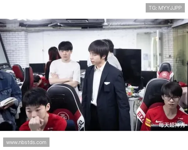 高校联赛分析：EDG在关键时刻的心理素质与表现探讨