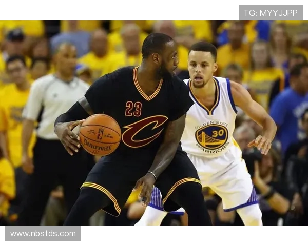 克利夫兰骑士迎战劲敌巅峰对决上演新赛季荣耀之战 克利夫兰骑士迎战劲敌巅峰对决上演新赛季荣耀之战