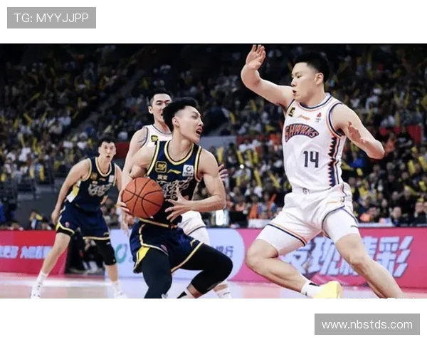 CBA精彩对决广东队迎战北控队直播盛况全程回顾与分析 CBA精彩对决广东队迎战北控队直播盛况全程回顾与分析